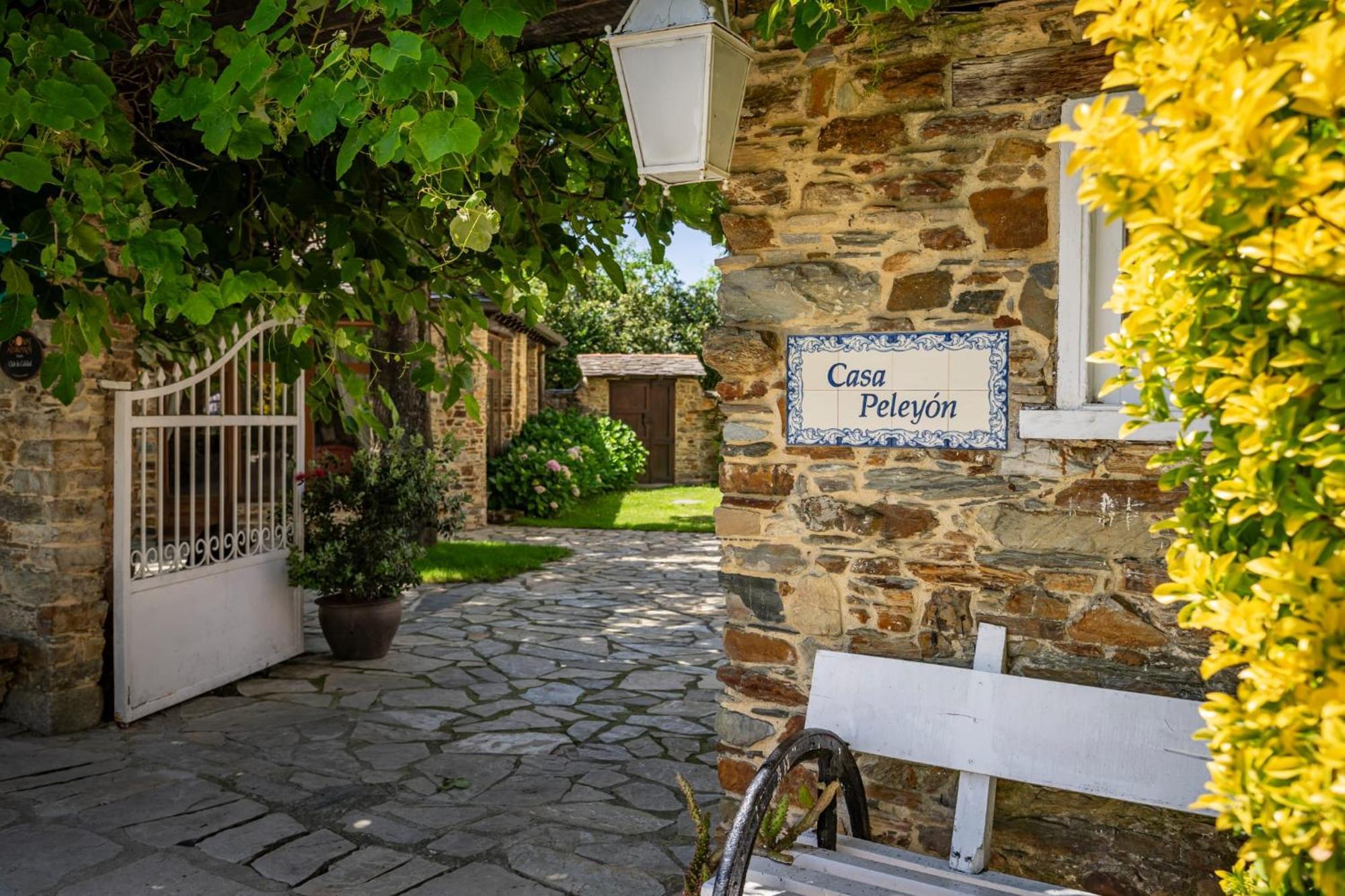 Bed and Breakfast Casa Peleyon à Castropol Extérieur photo