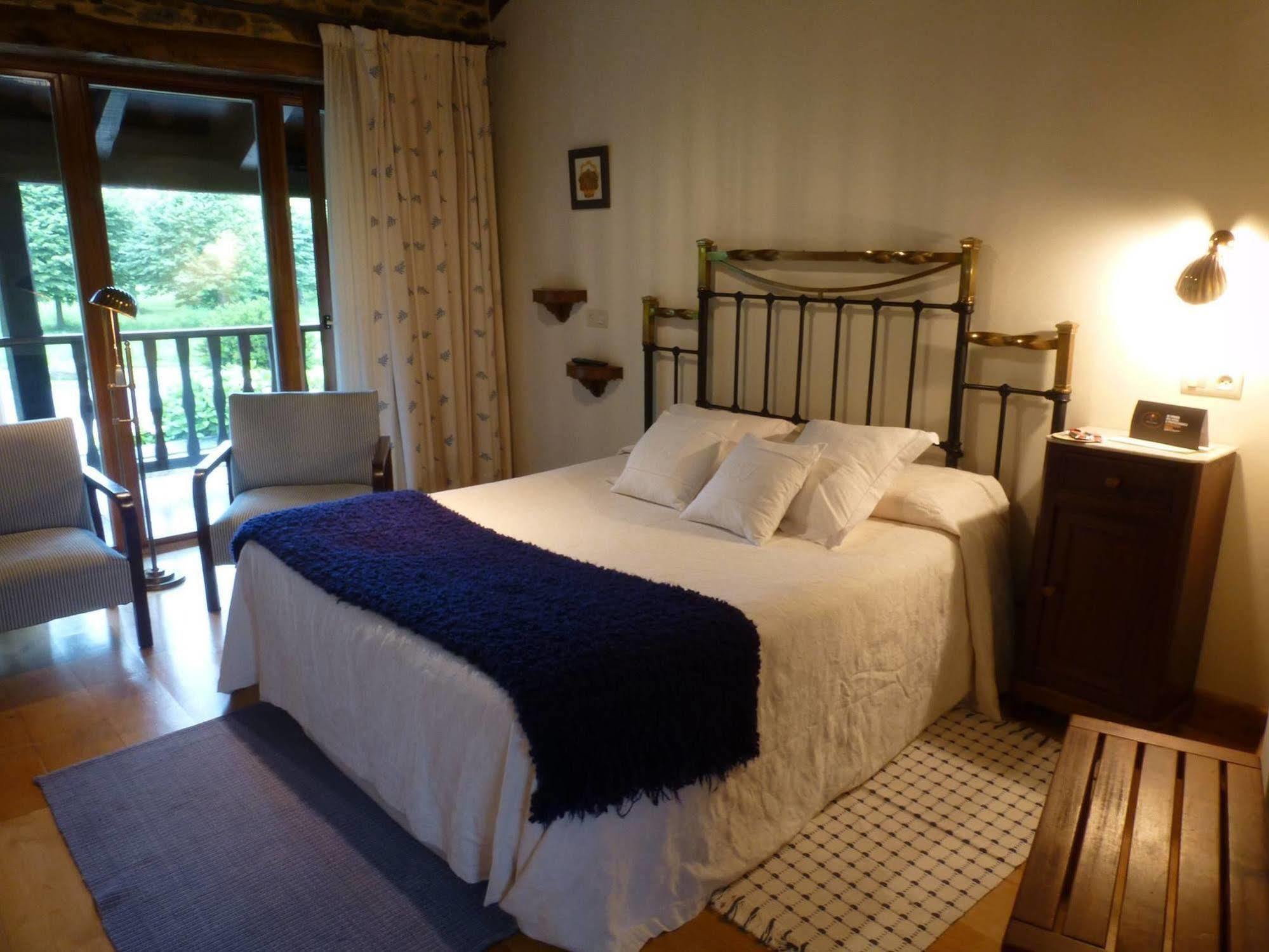 Bed and Breakfast Casa Peleyon à Castropol Extérieur photo